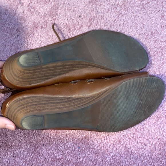 Brown Sandals with Cutouts and Laces - Picture 4 of 6